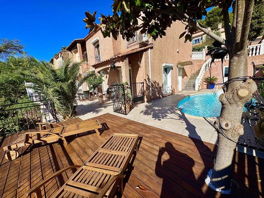 Luksusowy dom w Tulon, Var