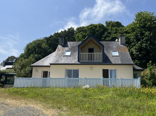 Luxus-Haus in Ploubazlanec, Côtes-d'Armor