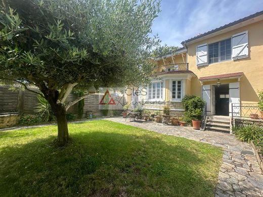 Maison de luxe à Castets-en-Dorthe, Gironde