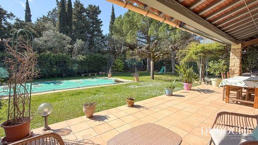 Luksusowy dom w Roquemaure, Gard