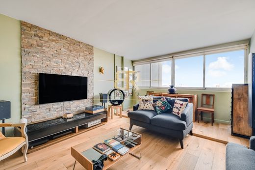 Apartment in Courbevoie, Hauts-de-Seine