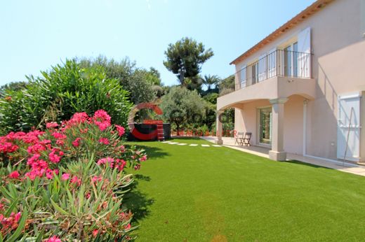 Villa in Cagnes-sur-Mer, Alpes-Maritimes