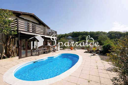 Luxus-Haus in Béhobie, Pyrénées-Atlantiques