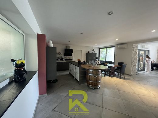 Luxe woning in Colombiers, Hérault