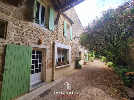 Luxury home in Aimargues, Gard