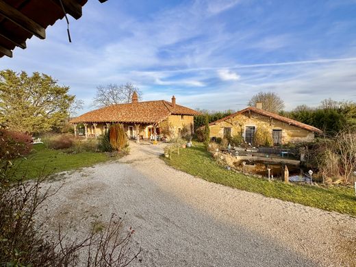 Casa di lusso a Mâcon, Saône-et-Loire