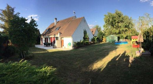 منزل ﻓﻲ Plailly, Oise