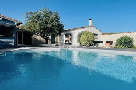 Luxury home in La Rochelle, Charente-Maritime