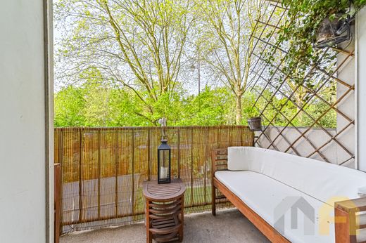 Apartment in Neuilly-sur-Seine, Hauts-de-Seine