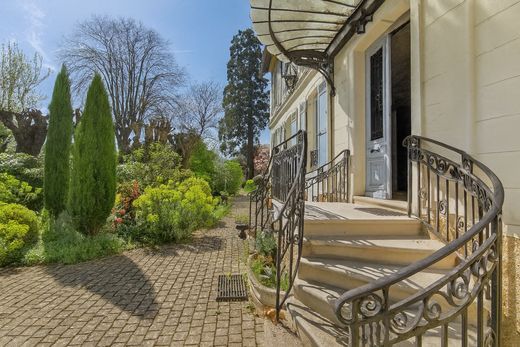 Lüks ev Mandres-les-Roses, Val-de-Marne