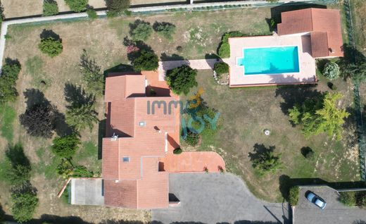 Luxus-Haus in Frouzins, Haute-Garonne