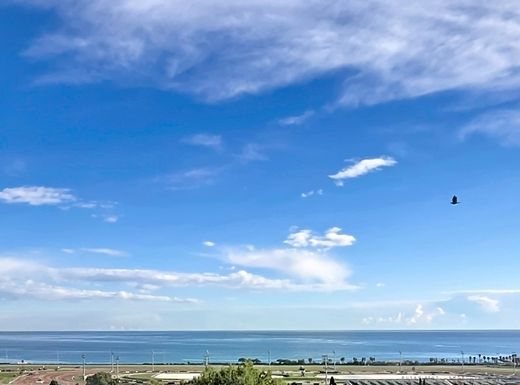 Apartment in Cagnes-sur-Mer, Alpes-Maritimes