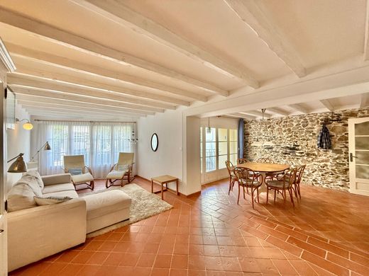 호화 저택 / Banyuls de la Marenda, Pyrénées-Orientales