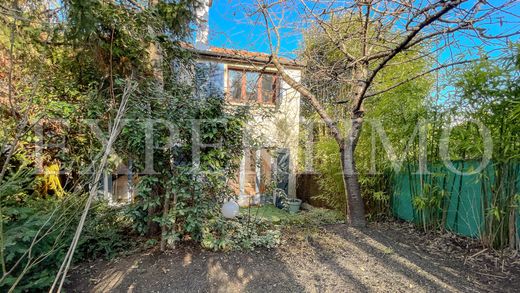 Luxury home in Nanterre, Hauts-de-Seine