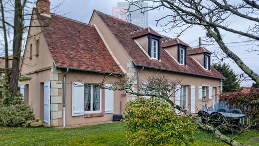 Luxury home in Orry-la-Ville, Oise