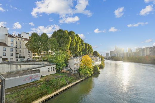 Apartment / Etagenwohnung in Neuilly-sur-Seine, Hauts-de-Seine