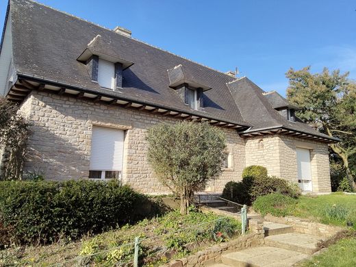 Элитный дом, Saint-Aubin-d'Aubigné, Ille-et-Vilaine