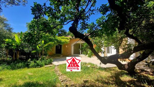 Villa in Mondragon, Vaucluse