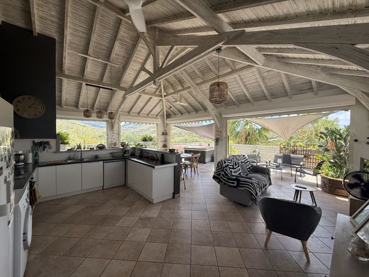 Apartment / Etagenwohnung in Les Trois-Îlets, Martinique
