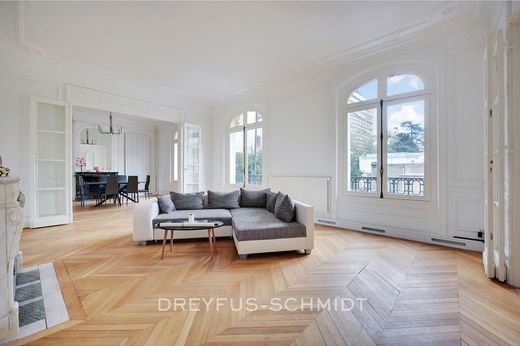 Apartament w La Muette, Auteuil, Porte Dauphine, Paris