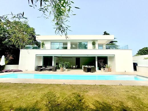 Luxe woning in Orgeval, Yvelines