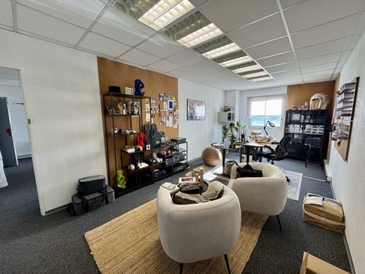 Office in Venelles, Bouches-du-Rhône