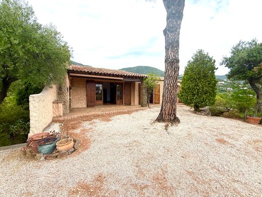 Luxe woning in Cavalaire-sur-Mer, Var