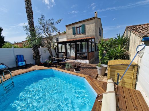 Luxury home in La Crau, Var