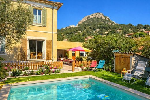 Vence, Alpes-Maritimesの高級住宅