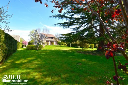 Les Essarts-le-Roi, Yvelinesの高級住宅