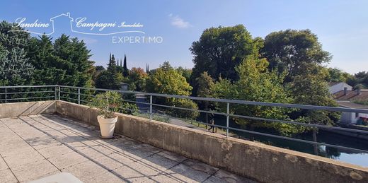 Apartment in L'Isle-sur-la-Sorgue, Vaucluse