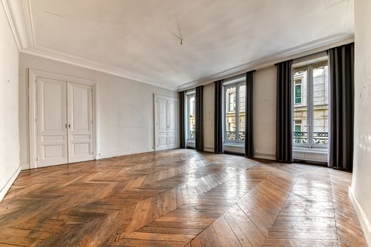 아파트 / Lyon, Rhône