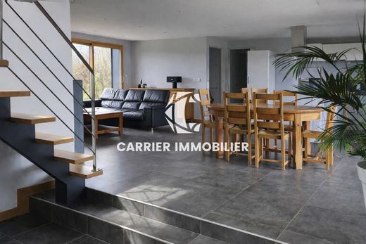 Luxe woning in Arbusigny, Haute-Savoie