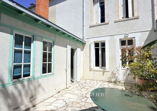 Luxury home in La Rochelle, Charente-Maritime