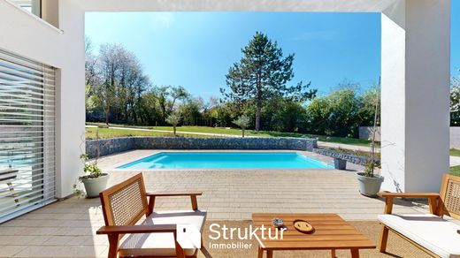 Villa in Roussy-le-Village, Moselle