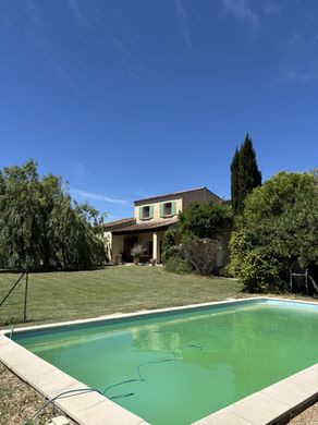 Maussane-les-Alpilles, Bouches-du-Rhôneの高級住宅