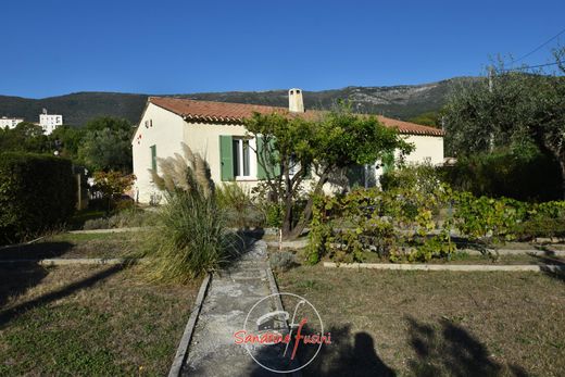 Villa in Carros, Alpes-Maritimes