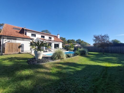 ‏בתי יוקרה ב  La Teste-de-Buch, Gironde