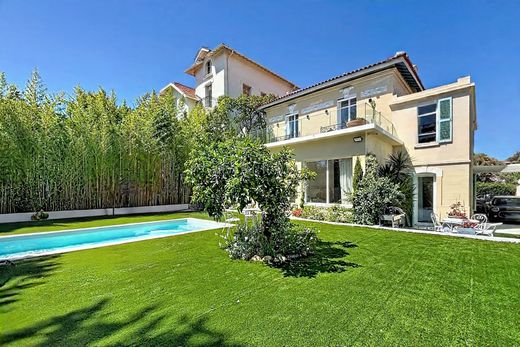 Villa in Le Cannet, Alpes-Maritimes