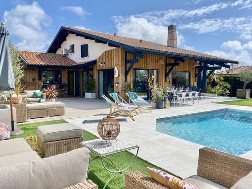 La Teste-de-Buch, Girondeの高級住宅