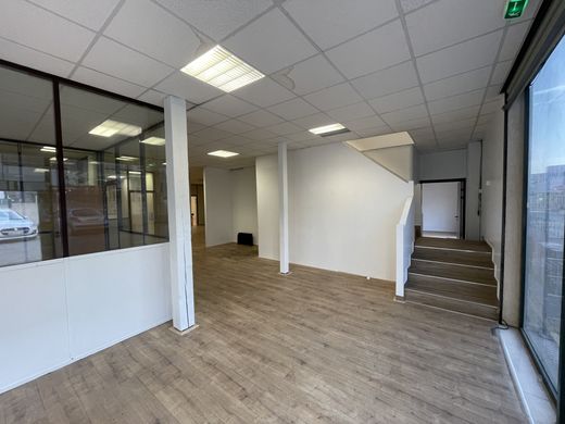 Office in Puget-sur-Argens, Var