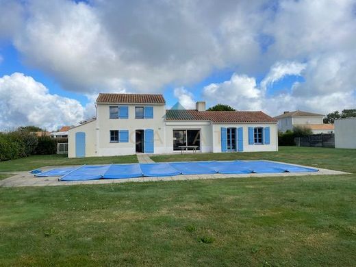 Luxury home in L'Aiguillon-sur-Vie, Vendée