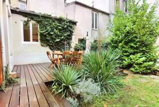 Luxury home for rent in Reims