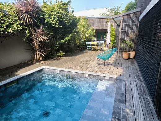 Luxury home in Caudéran, Gironde
