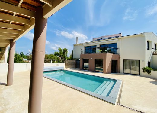 Maison de luxe à Saint-Palais-sur-Mer, Charente-Maritime