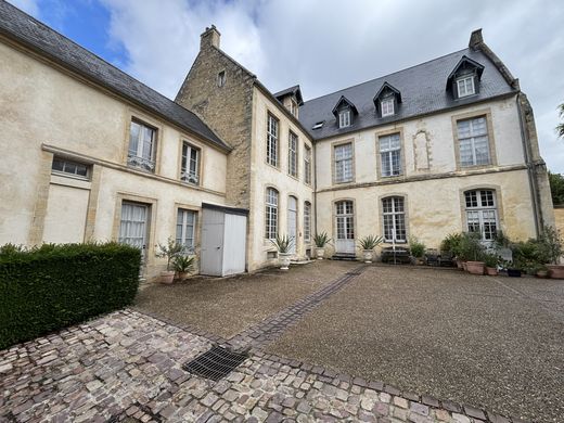 Apartment in Bayeux, Calvados
