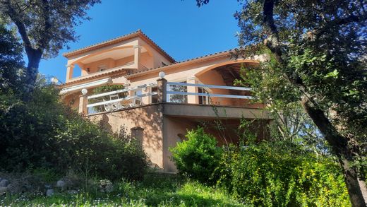 빌라 / Sauve, Gard