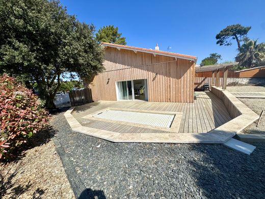 빌라 / Gujan-Mestras, Gironde