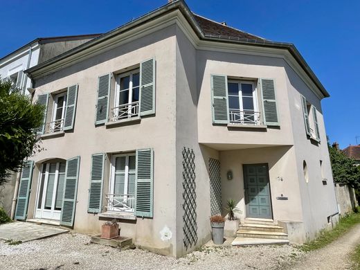 Luxury home in Thoiry, Yvelines