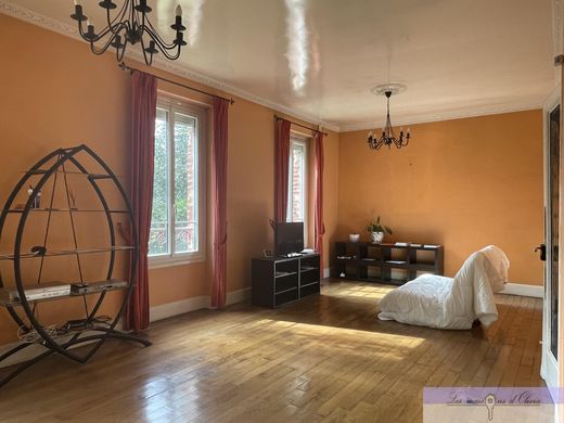 Luxury home in Sucy-en-Brie, Val-de-Marne